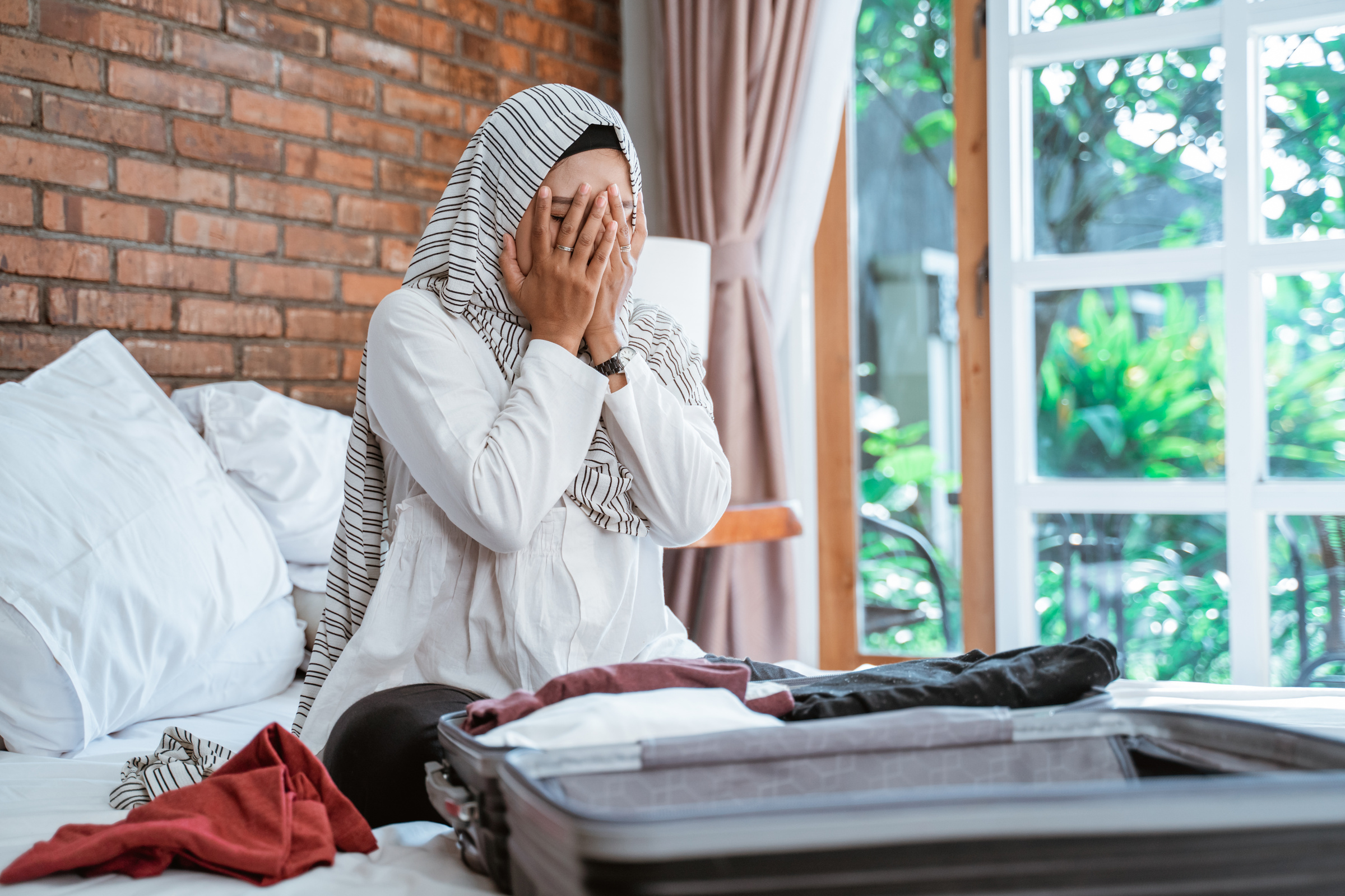 Stress Woman Packing Her Stuff